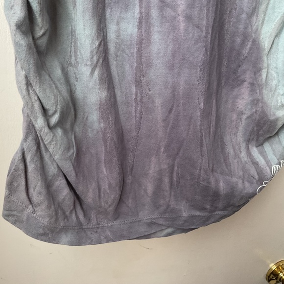 AFFLICTION Live Fast Ruched Sides Studs Detail V-Neck TEE NEW - Picture 4 of 16